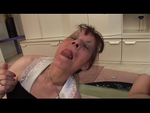 ❤️ Két nagymama és egy nagypapa hármasban ❤️ Anal videó at hu.massagecenter-yalta.ru ❌❤